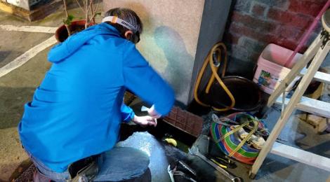 接收觀光簽年輕女來台賣身！樹林養生館被抄　還被斷水斷電強制歇業