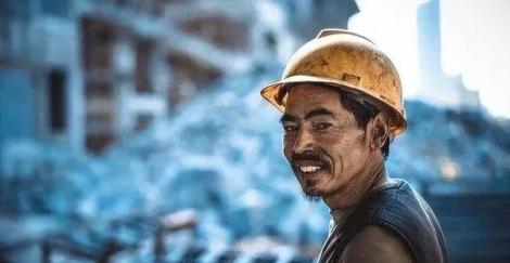 59歲錯了嗎？他不會「線上請假」慘被開除　結局大反轉