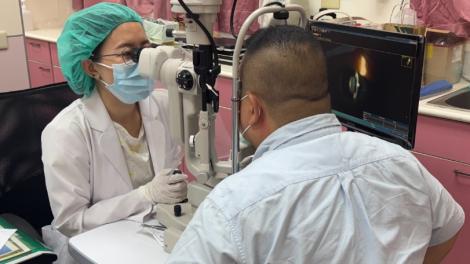 60歲婦罹白內障「快看不見才看醫生」　下場曝光