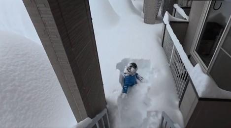 日本寒流降破紀錄大雪 北海道帶廣市交通癱瘓旅客滯留