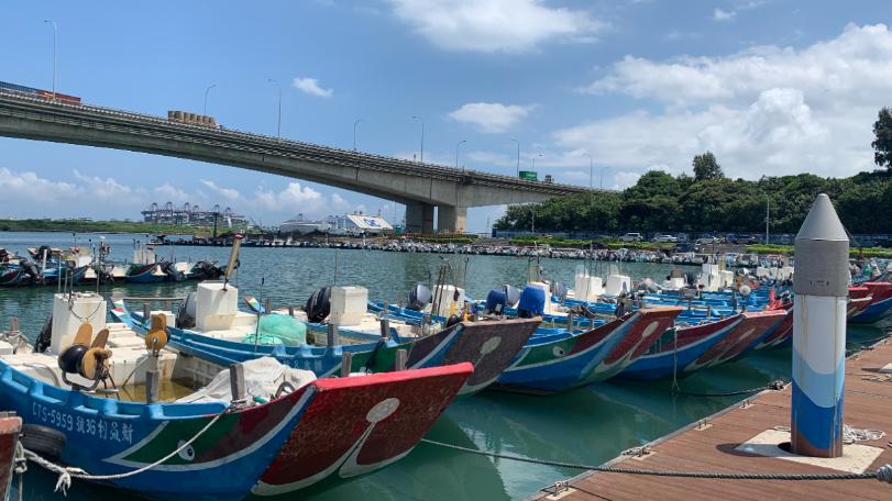 八里左岸單車趣　順遊下罟子漁港欣賞美景