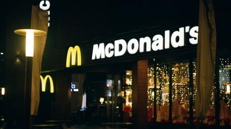 得來速點到培根冰淇淋? 美國麥當勞中止AI點餐服務