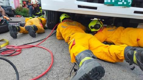 清潔隊員上班途中慘死輪下！　私下為人曝...同事聞死訊難過落淚