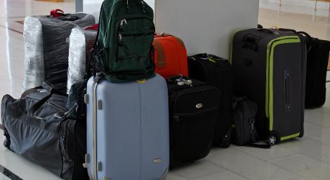 親人也不行！出國別幫人帶行李　他曝超慘經歷：被海關帶走