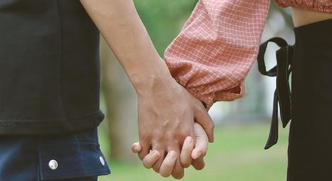 男友出國「幫自己升商務艙」她嘆心寒　網看完戰翻