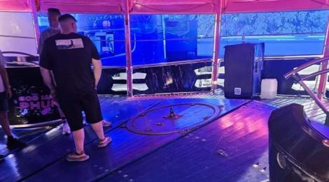 遊樂園「類咖啡杯」失控了！　敵不過離心力脫軌…孩童嚇爛