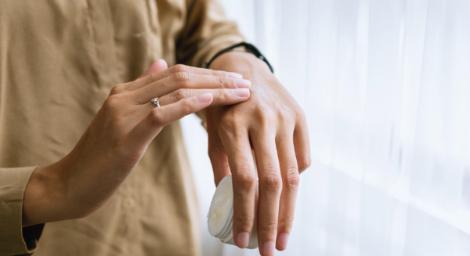 不是髒！6部位「黑黑的」恐是糖尿病　醫：還有異味