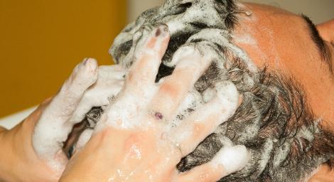 洗髮精只能洗頭？內行曝「驚人用途」狂讚：香香的超好用