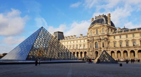 偷也賣不掉？羅浮宮8珠寶遭竊　內行推測：恐有金主指定