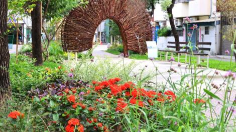 打造大型自然花園廊帶　台中二處「花之道」完工開放