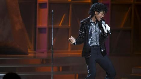 《麥可傑克森》經典歌曲片段引粉絲不滿 稱：鏡頭打亂節奏