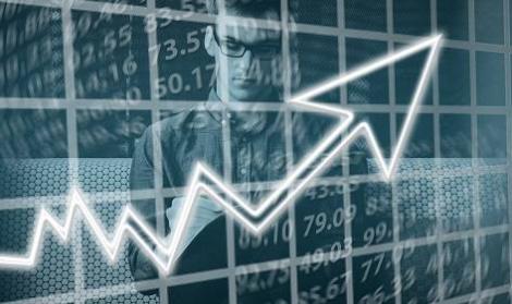 00940之亂全城瘋搶！「股市小白」解百萬定存也要買　行員哀嚎：一天就匯破千萬