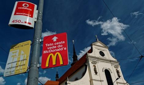 和前衛婆婆一起吃年夜飯！　老人家竟提議吃這些東西…老公附和：好啊…