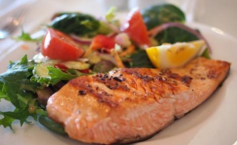 婆婆給2千元：去買年菜！媳婦傻眼「除夕吃到初三」怎夠？　網友教妙招