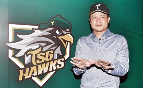 厚實牛棚左投戰力　賴鴻誠加盟台鋼雄鷹