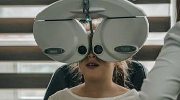 以人為本的AI研究！ 英國學術界AI超級電腦助眼科研究