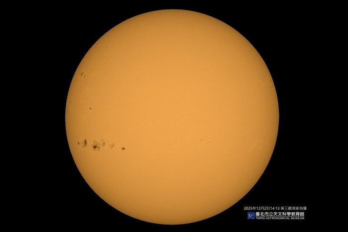 十年來最巨大太陽黑子群現身！　臺北天文館開放望遠鏡供全民觀察